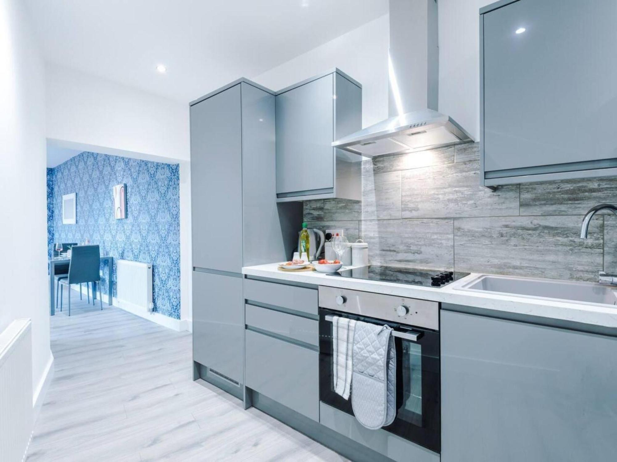 The Ecclesian Deluxe Apartments Near Trafford Centre Eccles Train Station Манчестър Екстериор снимка